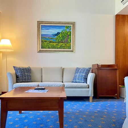 Bio Hotel - Hotel Quinta Da Serra Câmara de Lobos Eksteriør billede